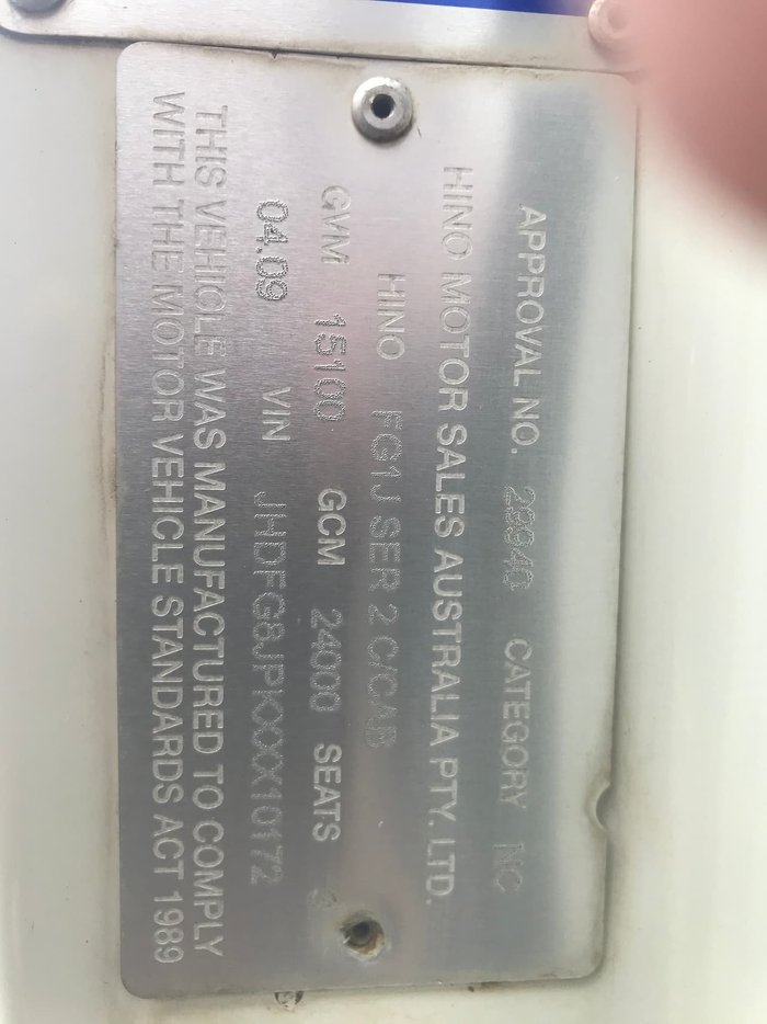 2009 HINO FG 1527 White