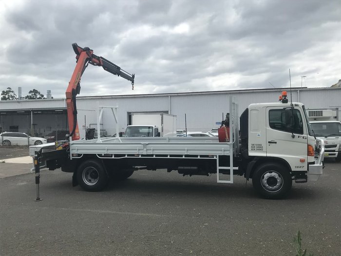 2009 HINO FG 1527 White