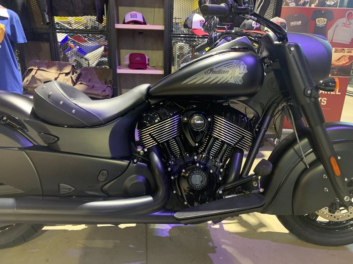 2020 Indian CHIEF DARK HORSE Black