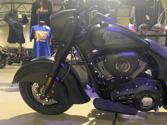 2020 Indian CHIEF DARK HORSE Black