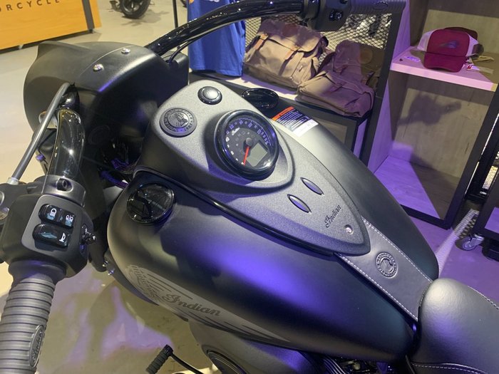 2020 Indian CHIEF DARK HORSE Black