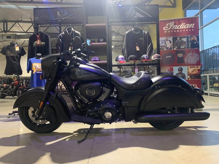 2020 Indian CHIEF DARK HORSE Black
