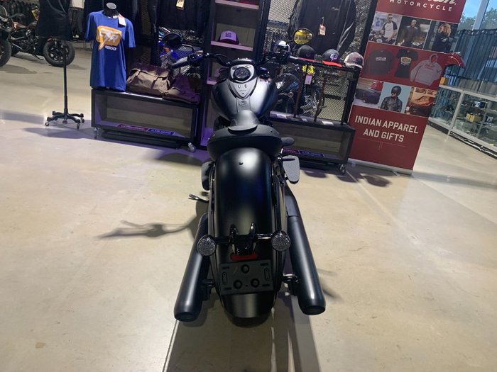 2020 Indian CHIEF DARK HORSE Black