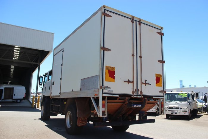 2015 ISUZU FTS800 CREW CAB AUTO 4X4 WHITE