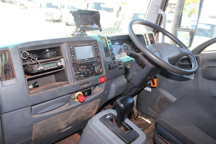 2015 ISUZU FTS800 CREW CAB AUTO 4X4 WHITE