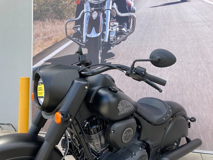 2020 Indian CHIEF DARK HORSE Black