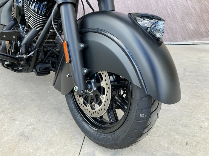 2020 Indian CHIEF DARK HORSE Black