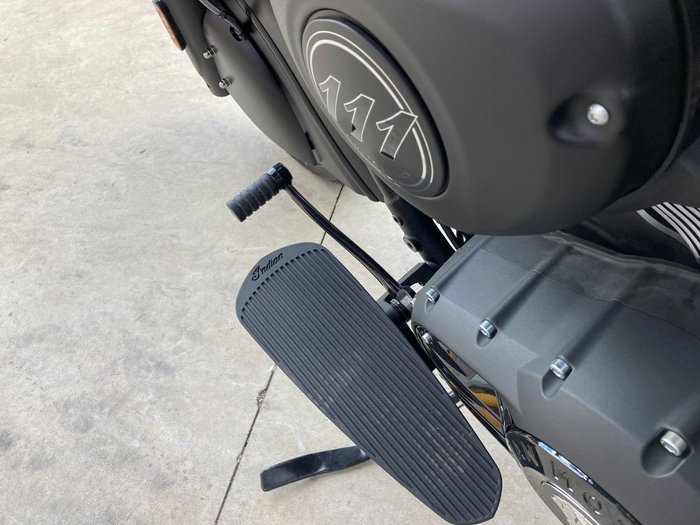 2020 Indian CHIEF DARK HORSE Black