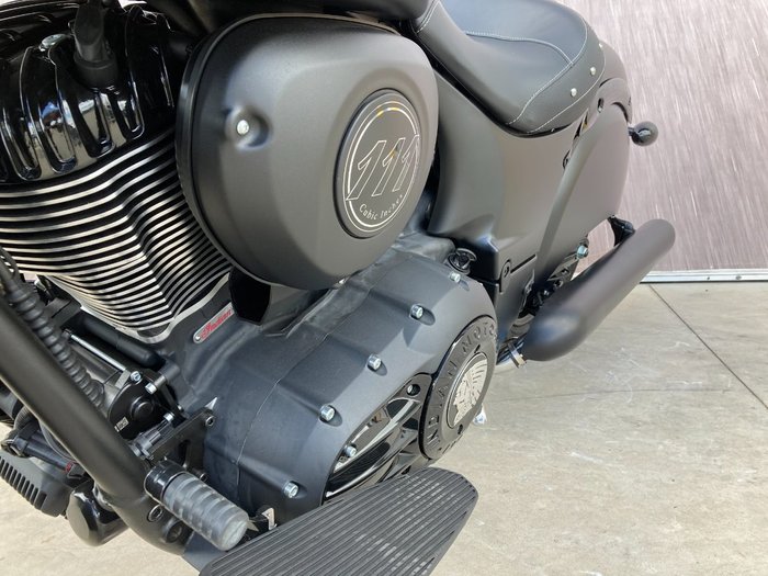 2020 Indian CHIEF DARK HORSE Black