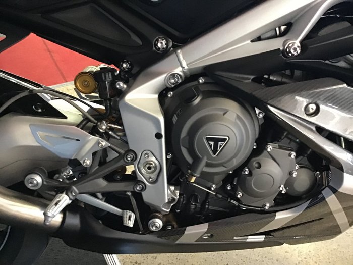 2020 Triumph DAYTONA MOTO2 LIMITED EDITION Grey