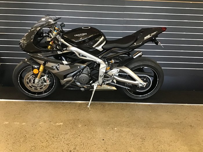 2020 Triumph DAYTONA MOTO2 LIMITED EDITION Grey