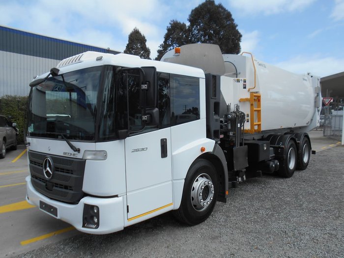 2015 MERCEDES-BENZ ECONIC 2630LL DUAL CONTROL White