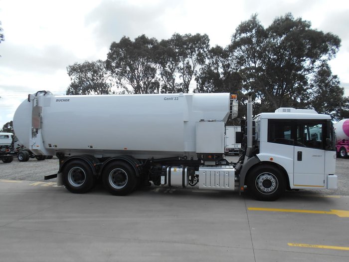 2015 MERCEDES-BENZ ECONIC 2630LL DUAL CONTROL White