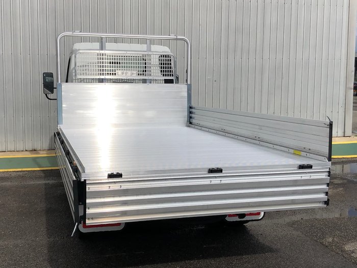 2020 FUSO CANTER 515 CITY CAB White