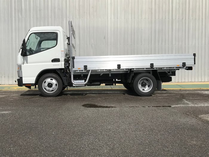 2020 FUSO CANTER 515 CITY CAB White
