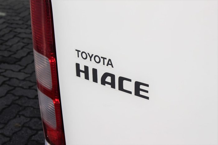 2008 Toyota Hiace Commuter TRH223R MY08 White