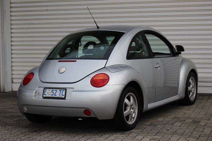 2001 Volkswagen Beetle 9C Silver