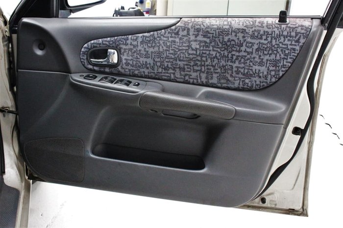 2000 Ford Laser GLXi KN Silver