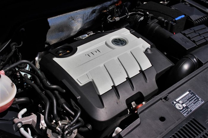 2008 Volkswagen Tiguan 103TDI 5N Four Wheel Drive Black