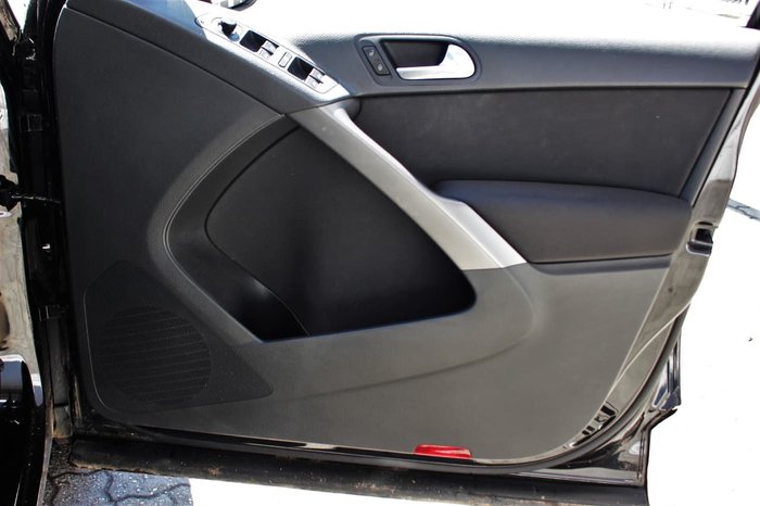 2008 Volkswagen Tiguan 103TDI 5N Four Wheel Drive Black