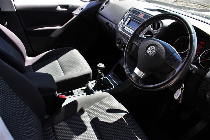 2008 Volkswagen Tiguan 103TDI 5N Four Wheel Drive Black