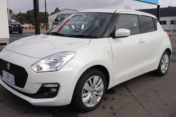 2019 Suzuki Swift GL Navigator AZ White