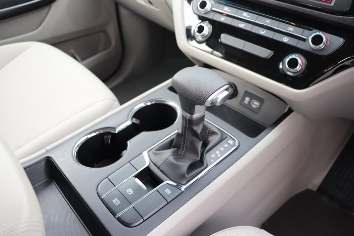 2019 Kia Carnival S YP MY20 Silver