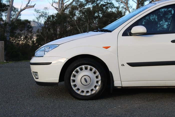 2004 Ford Focus CL LR MY03 White