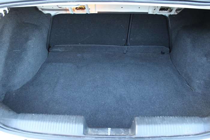 2004 Ford Focus CL LR MY03 White