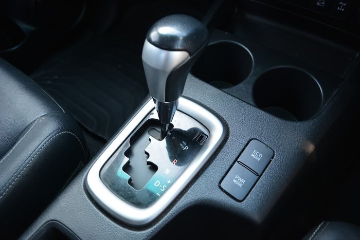 2017 Toyota Hilux SR5 GUN126R 4X4 Dual Range Blue