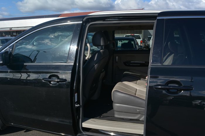 2016 Kia Carnival SLi YP MY16 Black