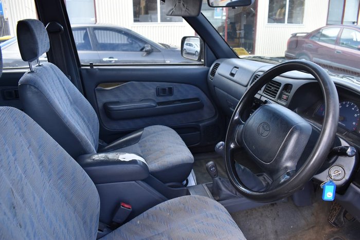 1998 Toyota Hilux SR5 RZN169R 4X4 Dual Range Grey