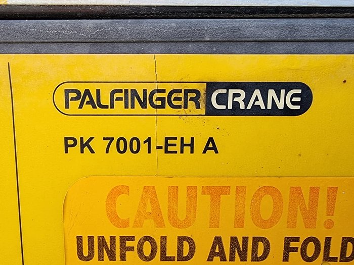 2009 HINO FG 1527 TIPPER AND CRANE WHITE