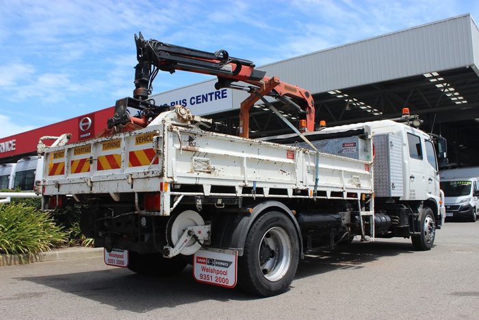 2009 HINO FG 1527 TIPPER AND CRANE WHITE