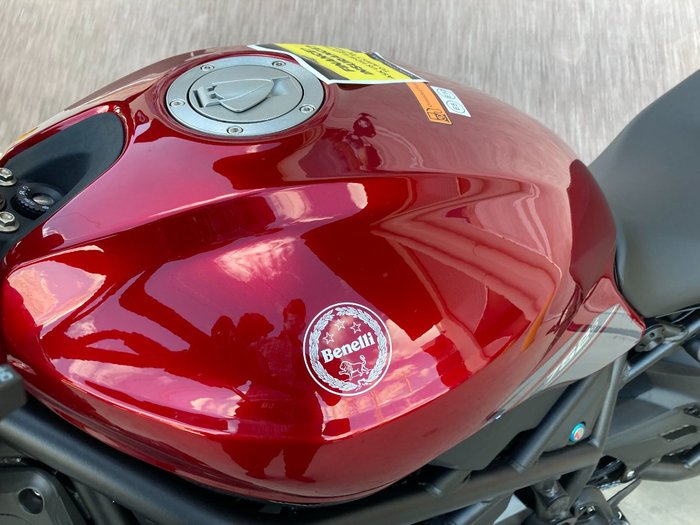 2021 Benelli 2021 Benelli 750CC 752S Road Red