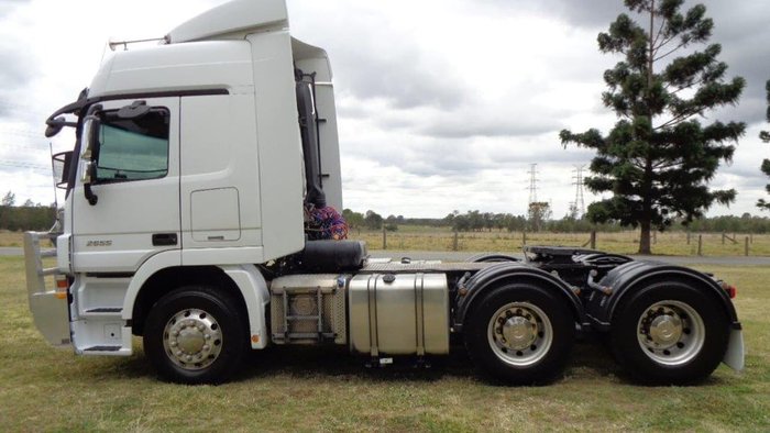 2016 MERCEDES-BENZ 2655 White