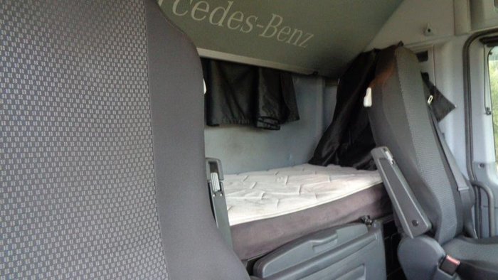 2016 MERCEDES-BENZ 2655 White