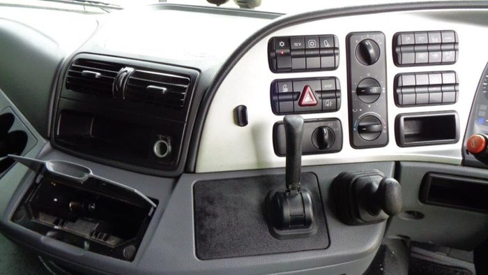 2016 MERCEDES-BENZ 2655 White