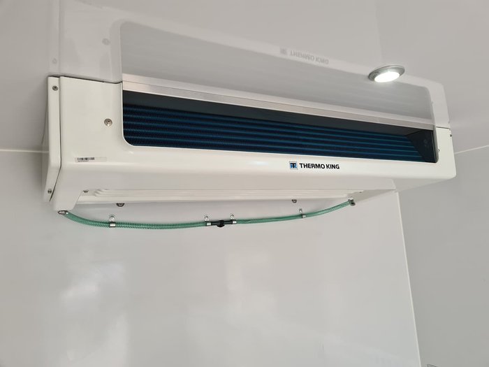 2020 FUSO CANTER 815 - FREEZER BODY White