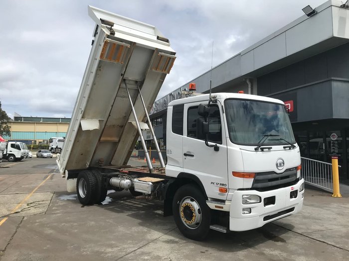 2013 UD PK 17-280 White