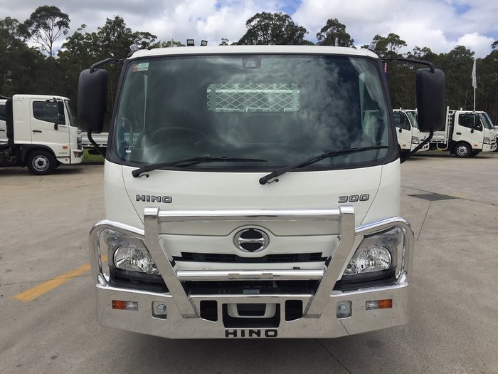 2020 HINO 617 MT 2810 WIDE TRADEACE White