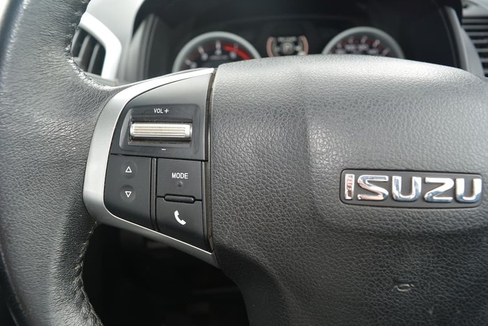 2017 Isuzu D-MAX LS-U MY17 4X4 Dual Range White