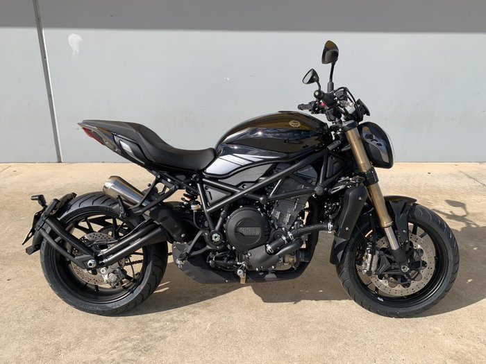 2021 Benelli 2021 Benelli 750CC 752S Road Black