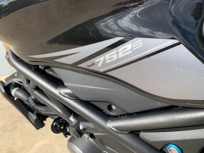 2021 Benelli 2021 Benelli 750CC 752S Road Black