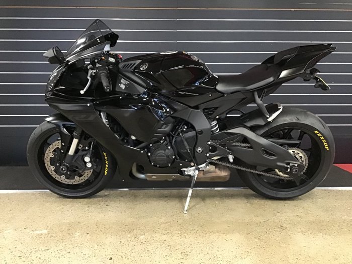 2020 Yamaha YZF-R1 Black