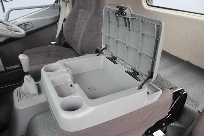 2020 FUSO FIGHTER 1627 White