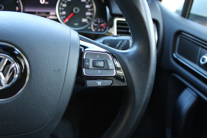 2011 Volkswagen Touareg 150TDI 7P MY11 Four Wheel Drive Silver