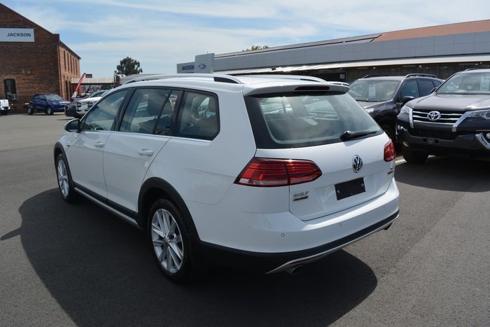 2018 Volkswagen Golf Alltrack 132TSI 7.5 MY18 Four Wheel Drive White