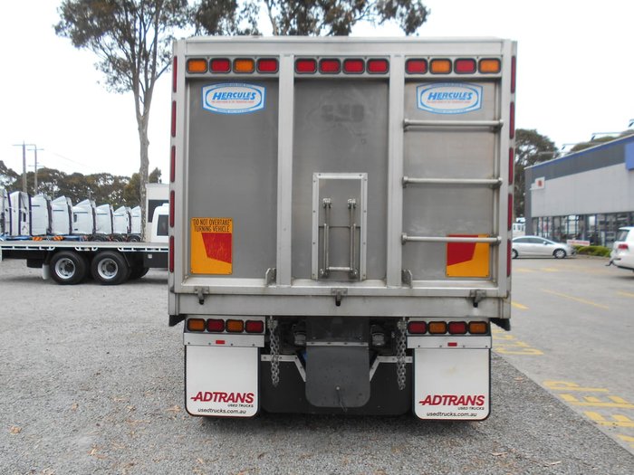 2015 CATERPILLAR CT630 White