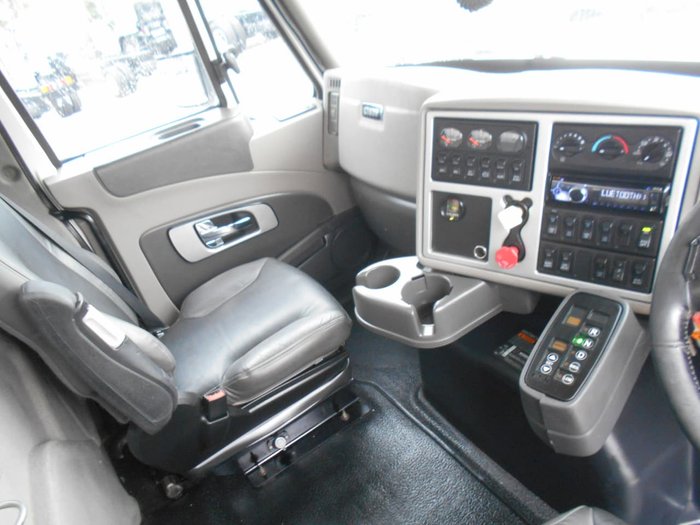 2015 CATERPILLAR CT630 White